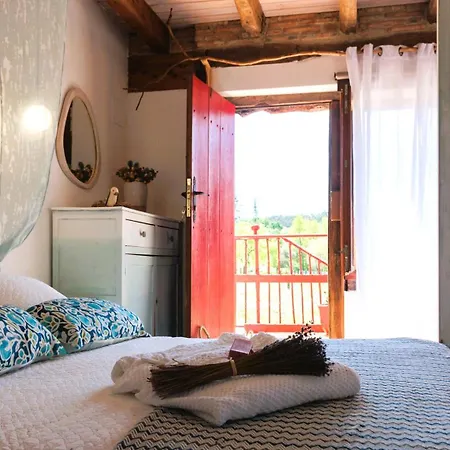 Kır Evi Aista Landetxea *