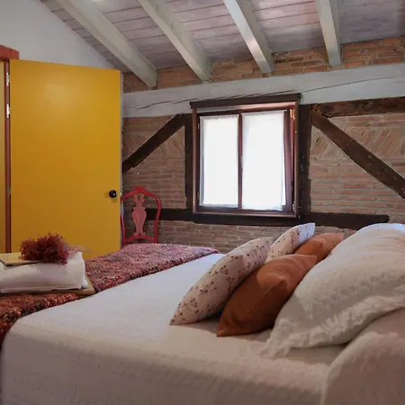 Kır Evi Aista Landetxea