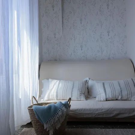 Kır Evi Aista Landetxea