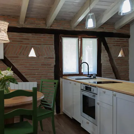 Aista Landetxea Kır Evi *